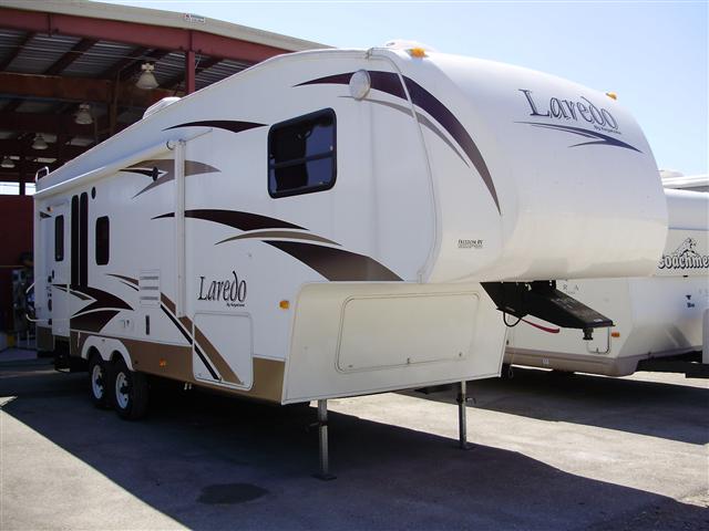 Used 2008 Keystone Laredo 265RL Fifth Wheel For Sale